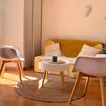 Tres Bel En Plein Centre-ville