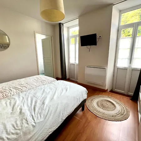 Tres Bel En Plein Centre-ville Apartment *