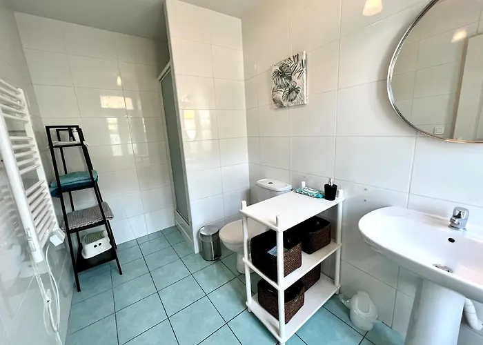 Apartment Tres Bel En Plein Centre-ville Bagneres-de-Bigorre